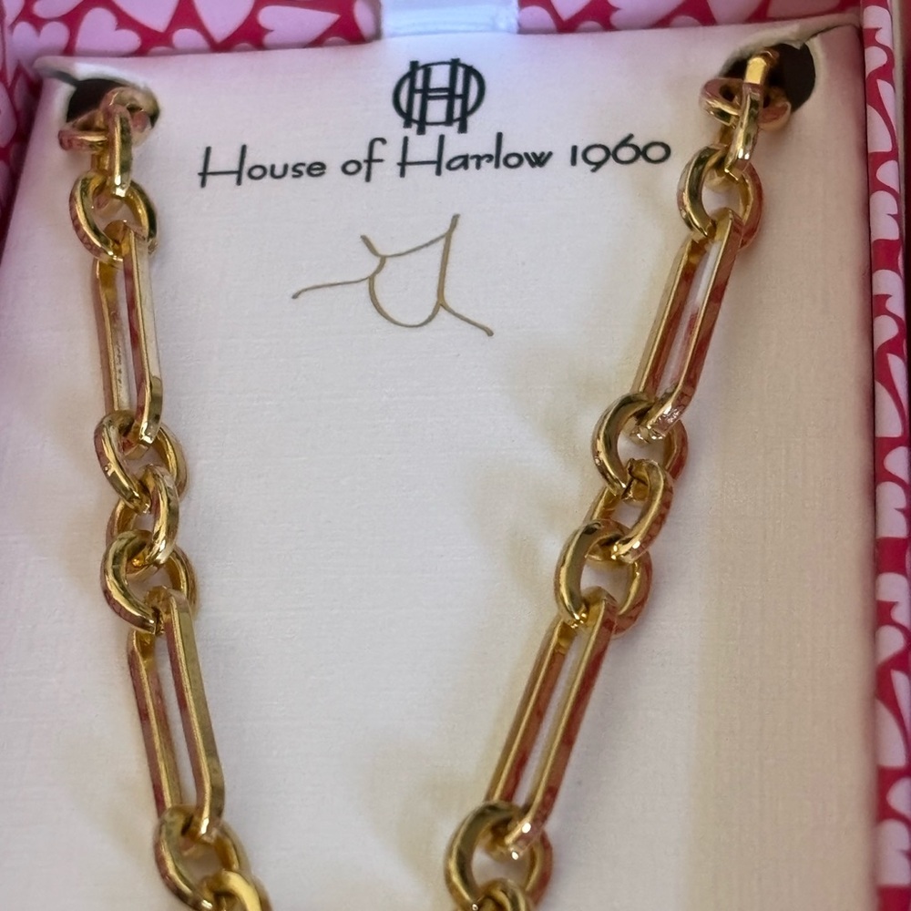 NIB House of Harlow 1960 Gold-Tone Chunky Chain Necklace with Red Heart Charm - Picture 4 of 5